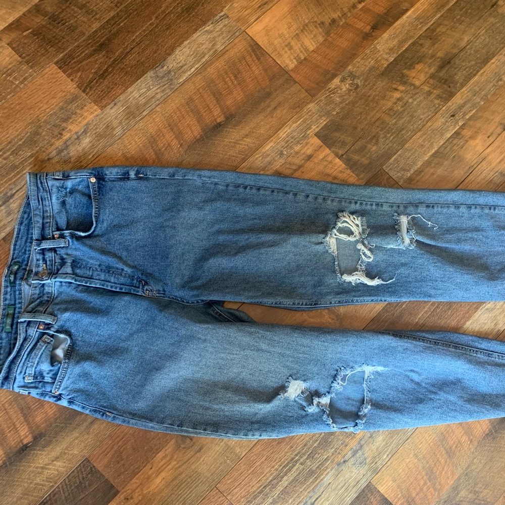 American Eagle mom jeans